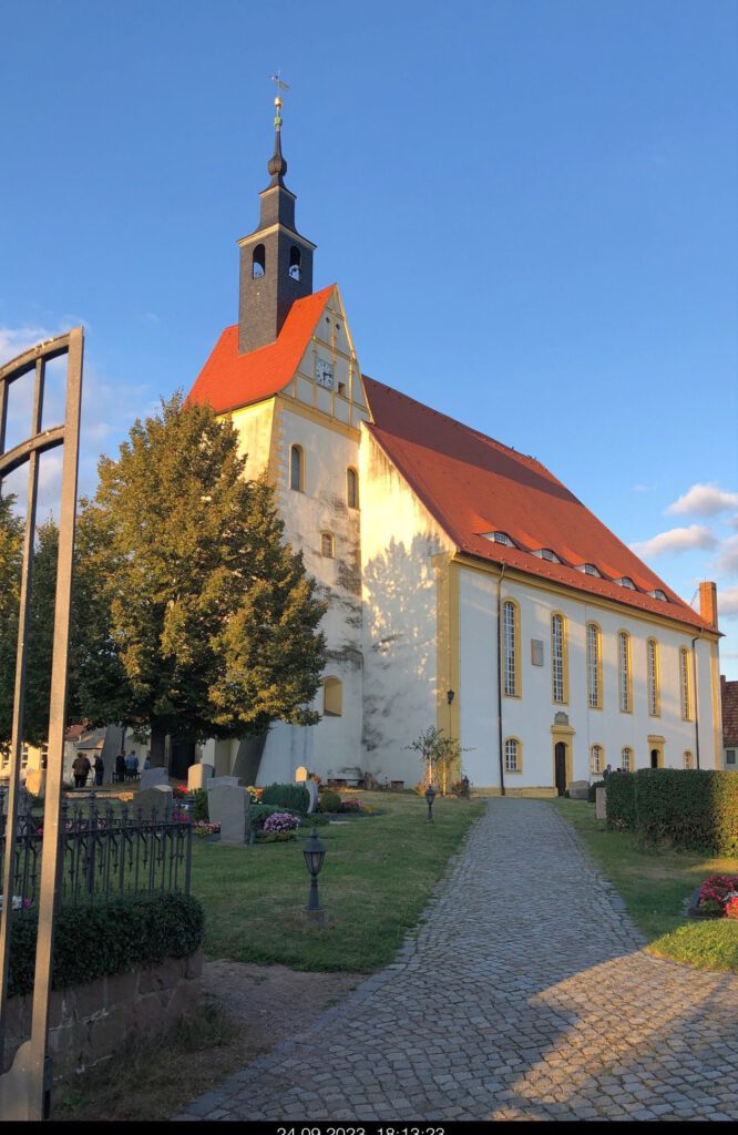 Kirche Rüsseina